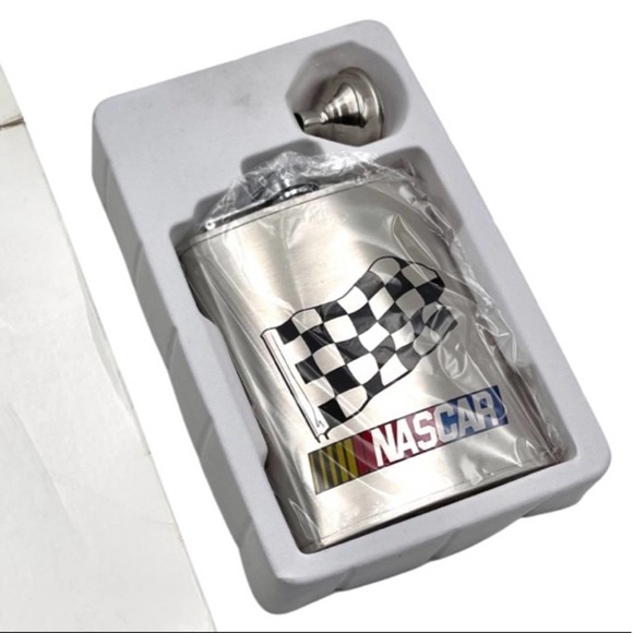 Colibri 7 Oz Nascar Flask with funnel - NIB (NEW IN BOX) - Picture 11 of 11